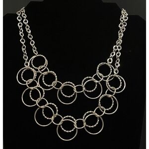 Vintage Silver Tone Circle Necklace Retro Old Money Classic Artsy Geometric